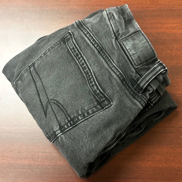 American Eagle Outfitters Denim - American Eagle Curvy Mom Jeans Women Size 4 Short Black Wash Stretch Streetwear